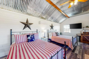 Lone Star Cottage 4